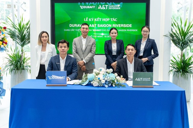 Duravit & Franke đồng hành cùng A&T Saigon Riverside: Khắc họa chuẩn sống resort bên sông Sài Gòn 1 Lễ ký kết hợp tác cung cấp thiết bị vệ sinh cho dự án A&T Saigon Riverside giữa Chủ đầu tư A&T Group và Duravit vào ngày 18/09/2025